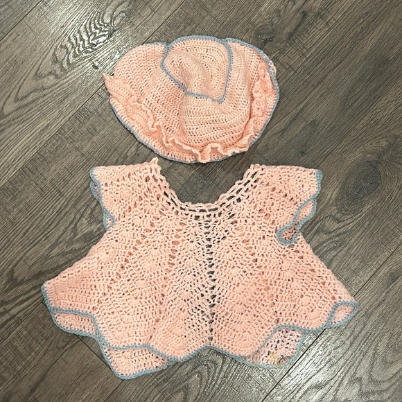 Vintage Handmade Crochet Baby Toddler Cape Jacket & Matching Bonnet Hat - Picture 4 of 17